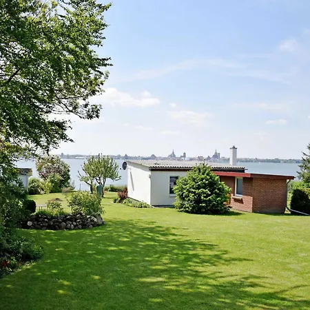 Apartment Sundblick Altefahr